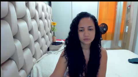 emperatriztapia online show from December 2024 11:22:02 AM