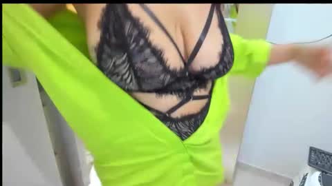 emperatriztapia online show from February 2026 12:50:01 AM