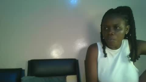 empress_emma online show from May 2026 06:13:02 PM