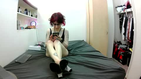 Empress Lillth online show from June 2026 06:39:01 PM