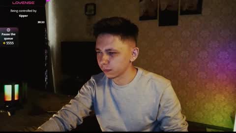 emveeboy96 online show from March 2026 07:12:02 AM