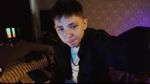 emveeboy96 online show from March 2026 06:57:01 AM