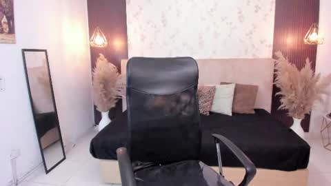 Snapshot of emy_ly chatting on June 2026 03:53:02 AM emy online show from June 2026 03:53:02 AM