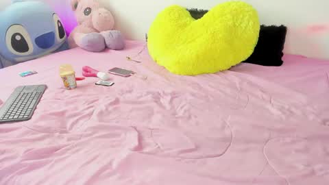 Im Emily would you like to help me reach 100  online show from May 2026 03:42:02 PM