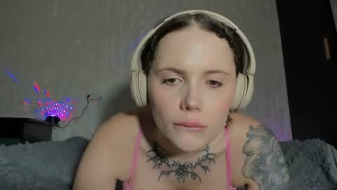 emydeliro online show from July 2026 08:01:01 PM