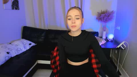 enchanted_bella online show from January 2026 02:00:01 PM