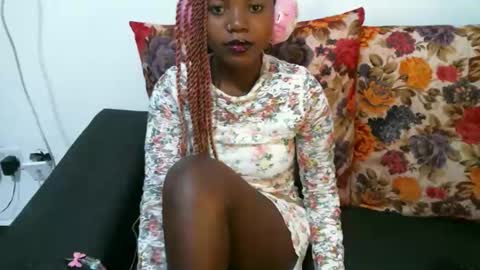 Vee online show from May 2026 01:43:02 AM