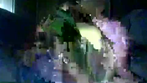 encormoi online show from December 2025 08:01:02 AM