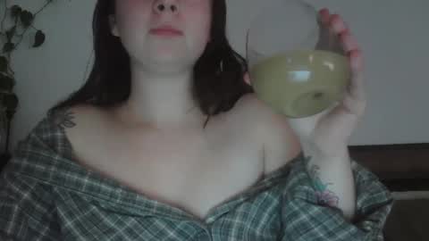 Snapshot of endlesslyevie chatting on December 2024 12:25:01 AM endlessly evie online show from December 2024 12:25:01 AM