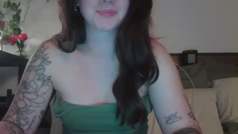 Snapshot of endlesslyevie chatting on January 2025 05:21:02 AM endlessly evie online show from January 2025 05:21:02 AM