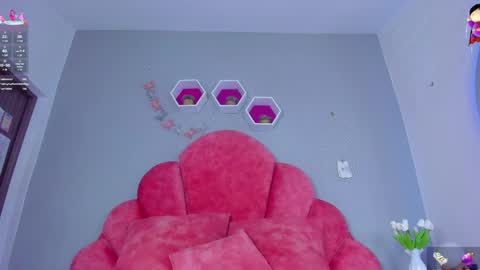  E N G E L  online show from February 2025 10:40:01 PM