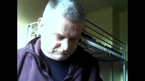 Snapshot of englishguysurrey chatting on February 2026 02:04:02 PM englishguysurrey online show from February 2026 02:04:02 PM