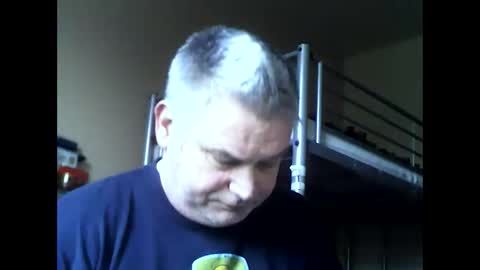 Snapshot of englishguysurrey chatting on March 2026 06:19:01 AM englishguysurrey online show from March 2026 06:19:01 AM