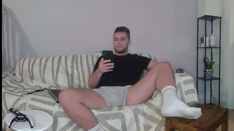 Snapshot of englishladxxx chatting on December 2024 12:07:02 AM Englishladxxx online show from December 2024 12:07:02 AM