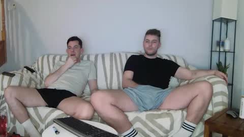 Snapshot of englishladxxx chatting on February 2025 09:42:02 PM Englishladxxx online show from February 2025 09:42:02 PM