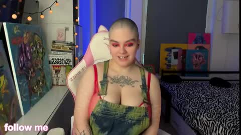 enigmastella online show from February 2026 01:03:02 PM