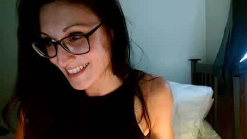 Snapshot of enjoyyoself chatting on March 2026 05:55:02 AM enjoyyoself online show from March 2026 05:55:02 AM