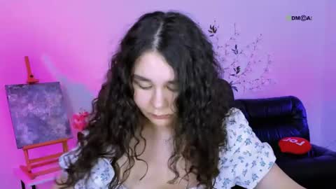 enny_mrr_ online show from June 2026 05:17:02 PM