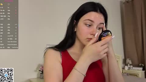 Snapshot of enricaelis chatting on October 2025 08:18:02 PM Sani online show from October 2025 08:18:02 PM