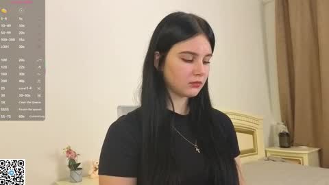 Snapshot of enricaelis chatting on November 2025 08:09:01 PM Sani online show from November 2025 08:09:01 PM