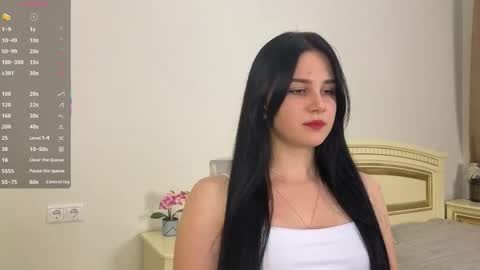 Snapshot of enricaelis chatting on November 2025 07:52:02 PM Sani online show from November 2025 07:52:02 PM