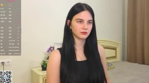 Snapshot of enricaelis chatting on November 2025 08:10:01 PM Sani online show from November 2025 08:10:01 PM