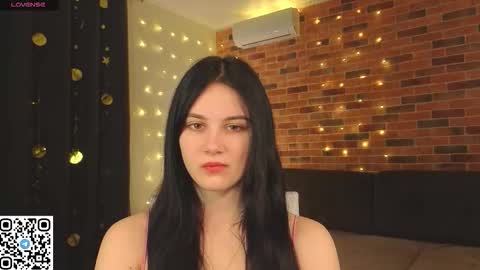 Snapshot of enricaelis chatting on December 2025 08:16:02 PM Sani online show from December 2025 08:16:02 PM