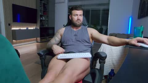 Erik online show from April 2026 06:42:01 PM