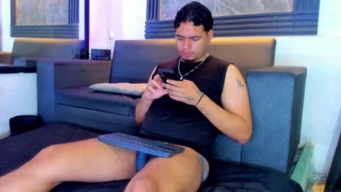 Snapshot of enrique_villa23 chatting on September 2025 12:51:01 PM enrique online show from September 2025 12:51:01 PM