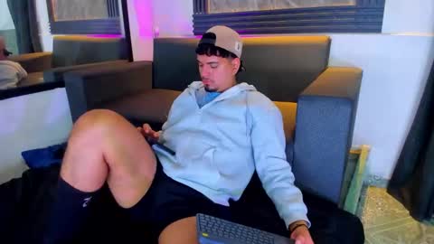 Snapshot of enrique_villa23 chatting on October 2025 11:29:02 AM enrique online show from October 2025 11:29:02 AM