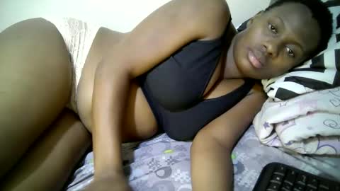 Snapshot of enter_dee chatting on March 2026 10:26:01 AM Ell online show from March 2026 10:26:01 AM