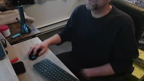 Snapshot of enthusiest chatting on October 2025 04:58:01 PM Enthusiest online show from October 2025 04:58:01 PM