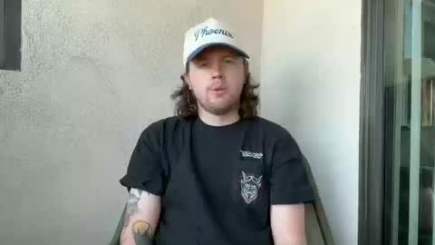 Snapshot of entreporneur chatting on October 2025 03:46:02 PM FOLLOW JOIN MY CULT online show from October 2025 03:46:02 PM