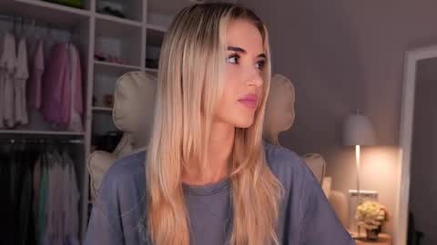 Snapshot of entya chatting on September 2025 06:17:01 AM entya online show from September 2025 06:17:01 AM