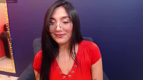 Snapshot of enyel_valmina chatting on February 2025 09:04:02 PM Enyel online show from February 2025 09:04:02 PM