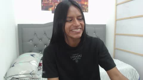 Enyenlina online show from October 2025 12:47:01 PM