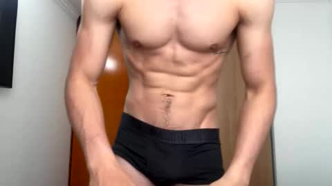 enzo_savage online show from April 2026 07:27:01 PM