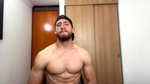 enzo_savage online show from May 2026 07:30:02 PM