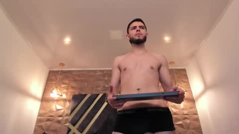 ENZO online show from February 2026 05:33:02 AM