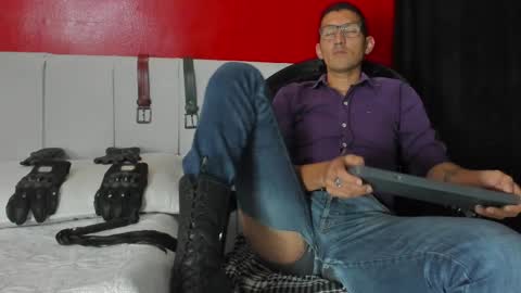 Enzo Pratt online show from March 2025 06:41:01 AM