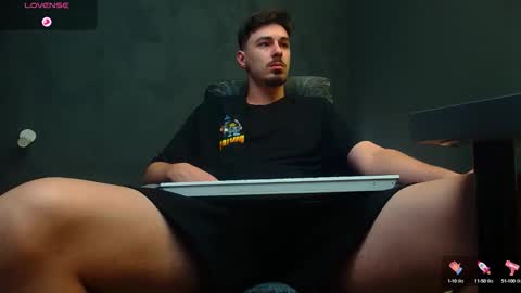 EnzoRace online show from September 2025 04:23:01 AM