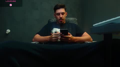 Snapshot of enzorace chatting on September 2025 04:36:02 AM EnzoRace online show from September 2025 04:36:02 AM