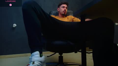 EnzoRace online show from October 2025 06:22:02 AM