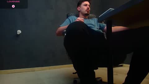 EnzoRace online show from October 2025 05:44:02 AM