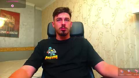 Snapshot of enzorace chatting on November 2025 07:07:01 AM EnzoRace online show from November 2025 07:07:01 AM