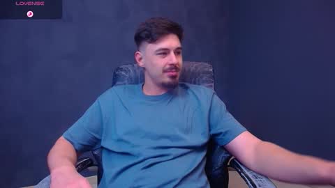 Snapshot of enzorace chatting on November 2025 06:25:02 AM EnzoRace online show from November 2025 06:25:02 AM