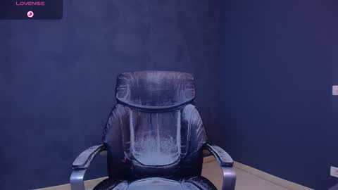 Snapshot of enzorace chatting on December 2025 06:00:01 AM EnzoRace online show from December 2025 06:00:01 AM