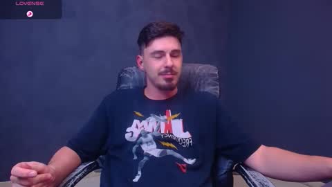 Snapshot of enzorace chatting on December 2025 07:53:02 PM EnzoRace online show from December 2025 07:53:02 PM