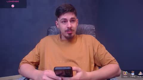 Snapshot of enzorace chatting on December 2025 07:58:02 AM EnzoRace online show from December 2025 07:58:02 AM