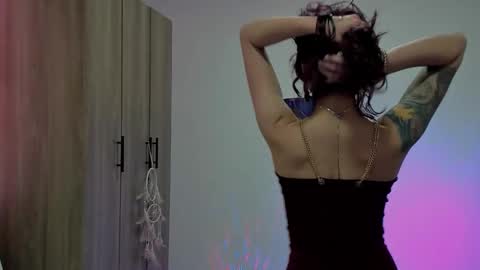 Leyla online show from March 2026 06:03:01 PM